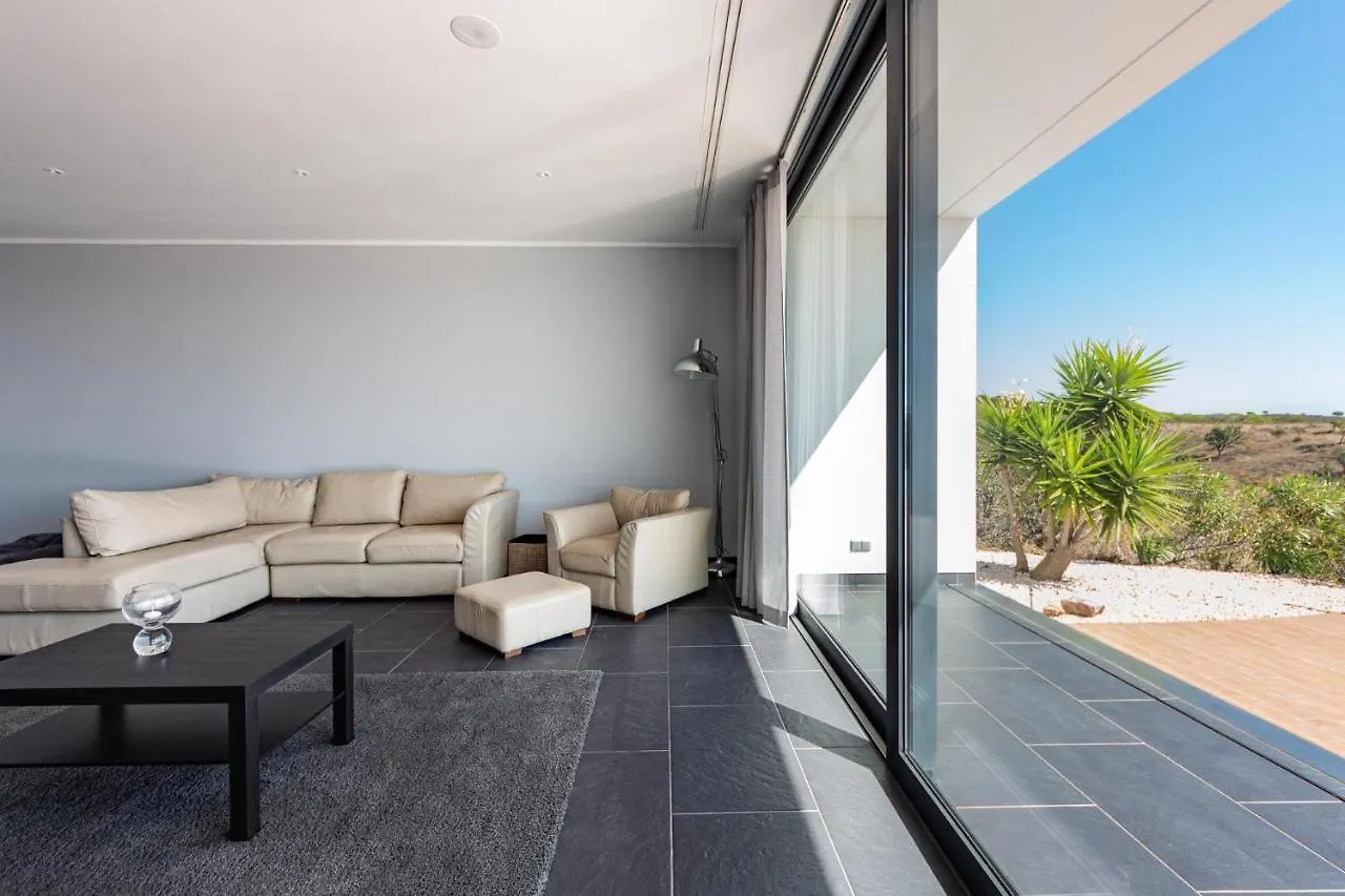 Sernadinha Lux Villa Lagos