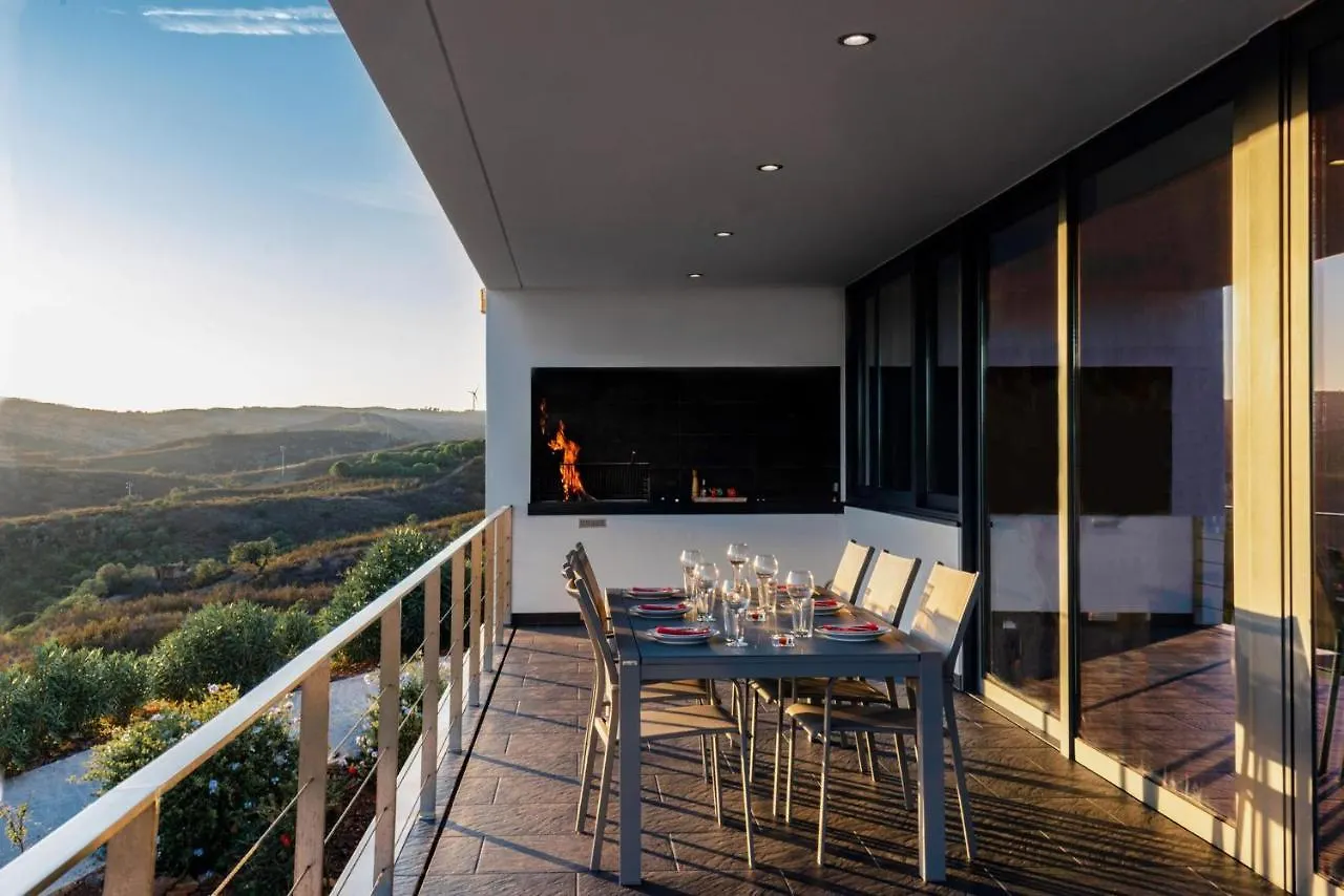Sernadinha Lux Villa Lagos