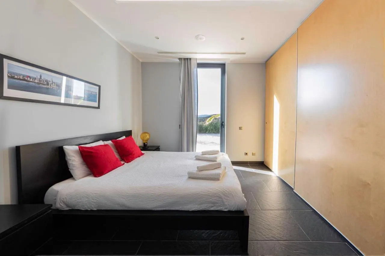 Sernadinha Lux Villa Lagos