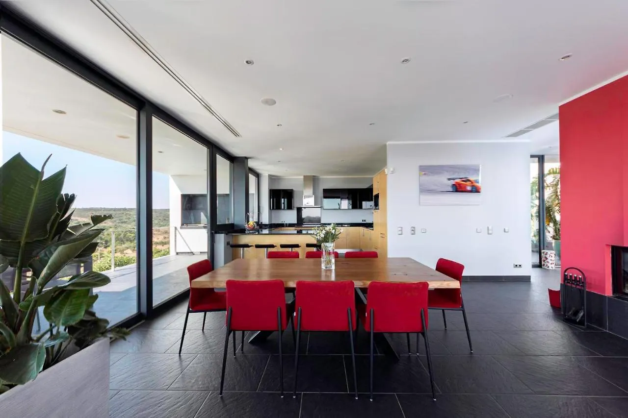 Sernadinha Lux Villa Lagos