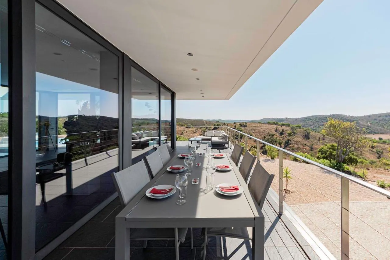 Sernadinha Lux Villa Lagos 0*,  Portekiz