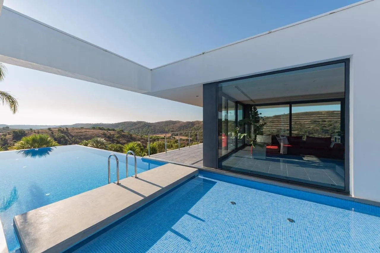 Sernadinha Lux Villa Lagos