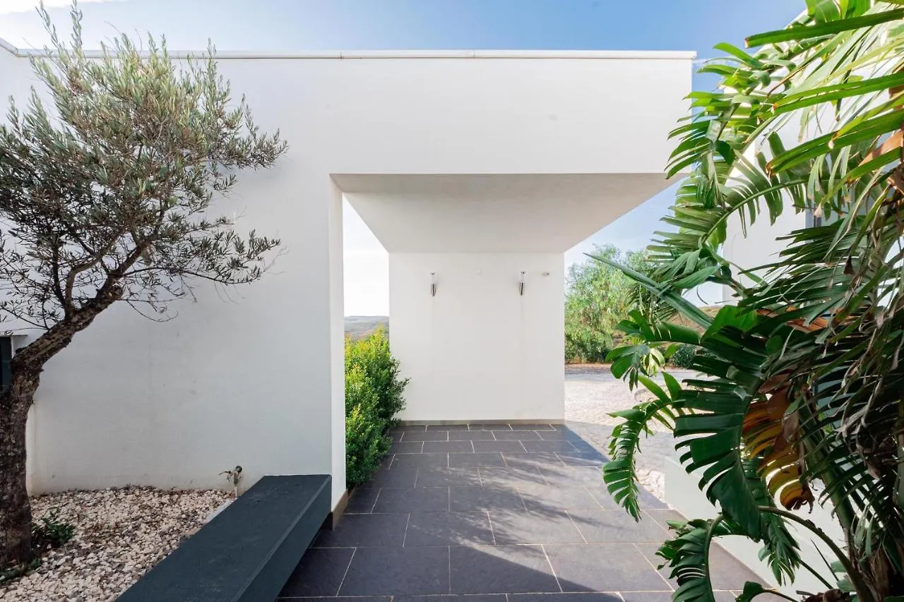 Sernadinha Lux Villa Lagos