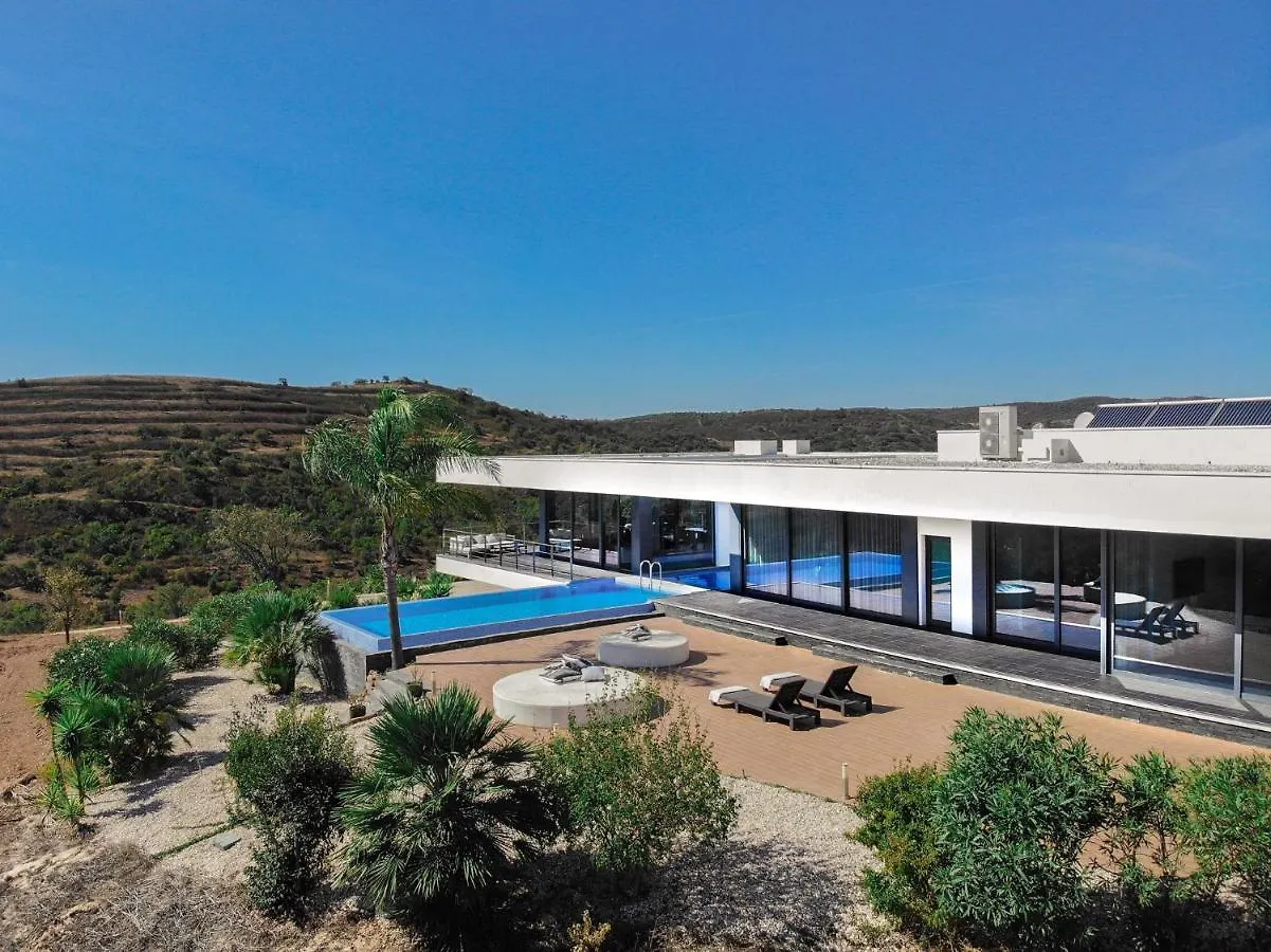 Sernadinha Lux Villa Lagos