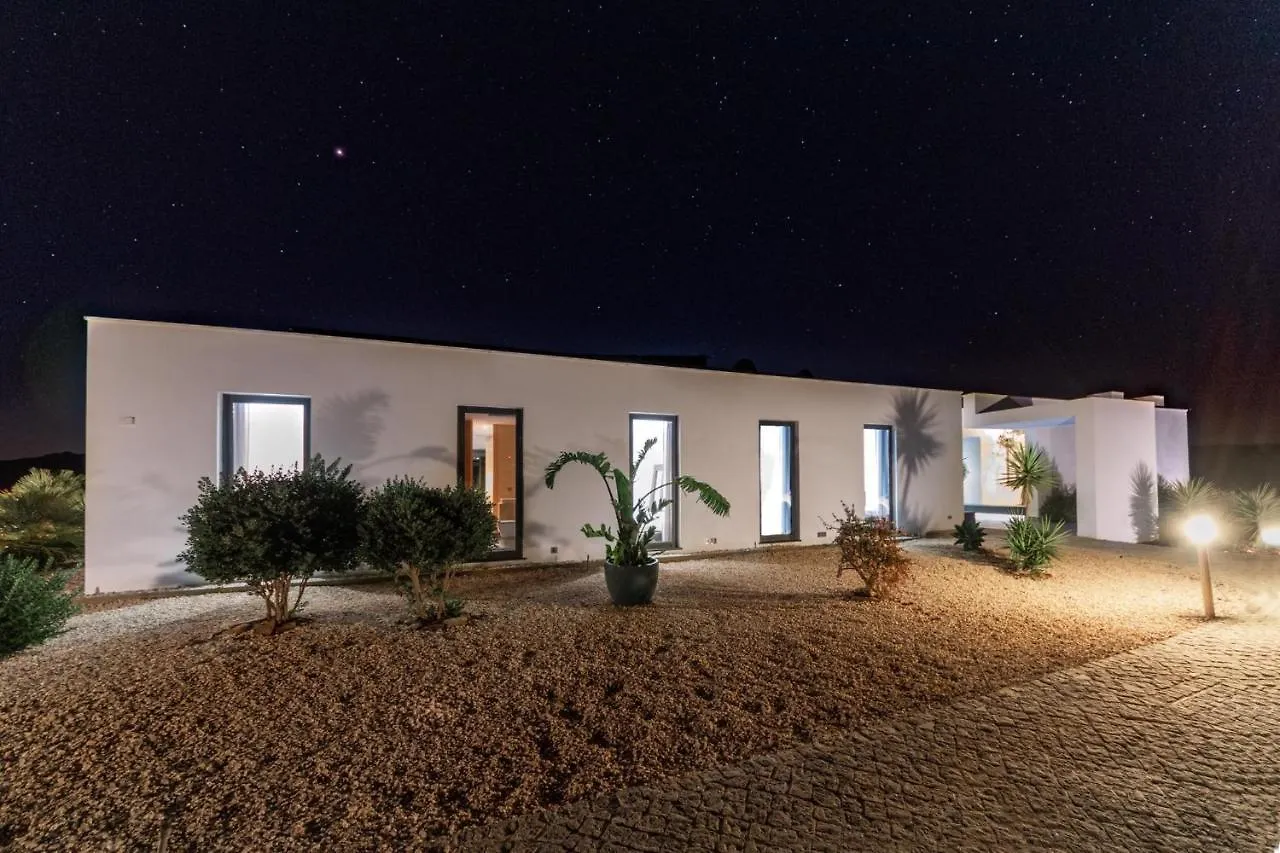 Sernadinha Lux Villa Lagos