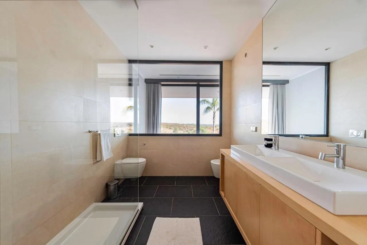 Sernadinha Lux Villa Lagos