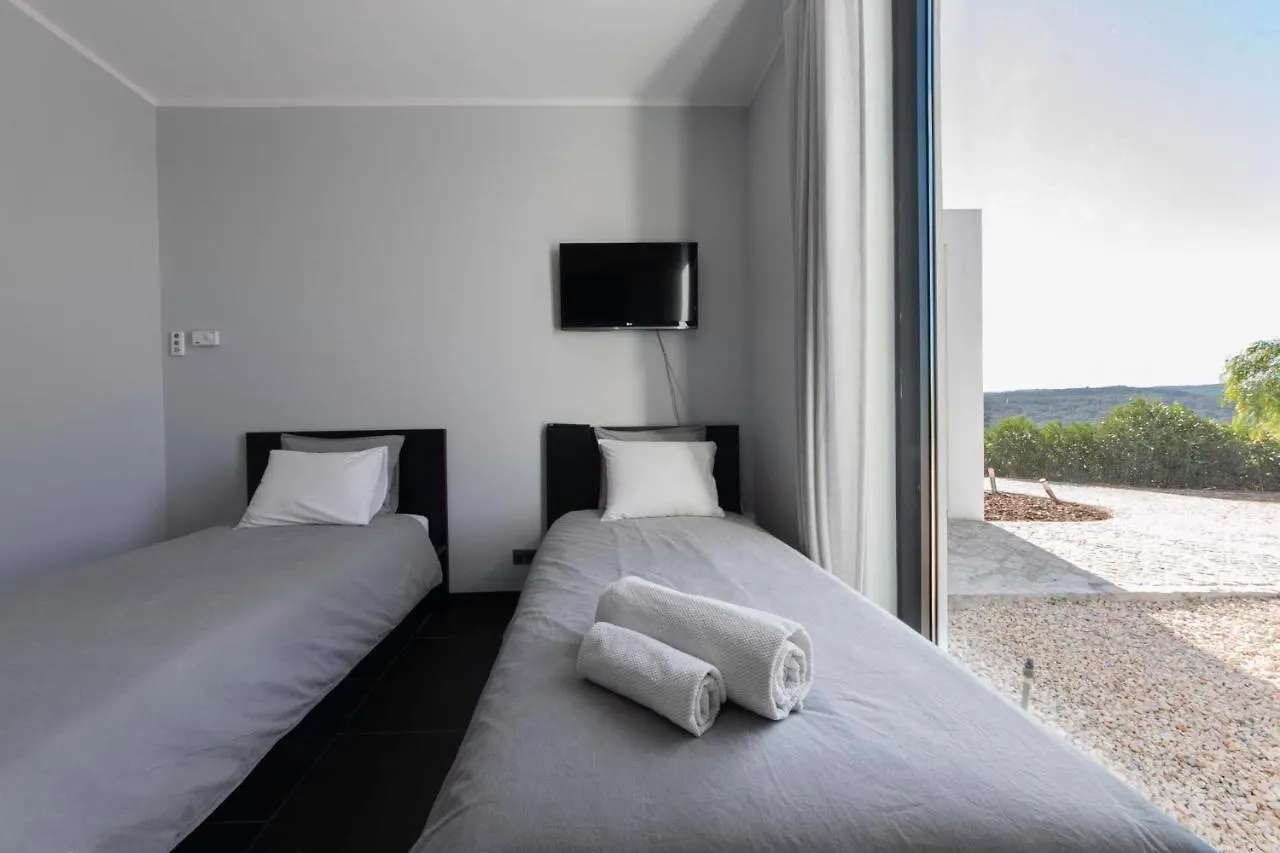 Sernadinha Lux Villa Lagos